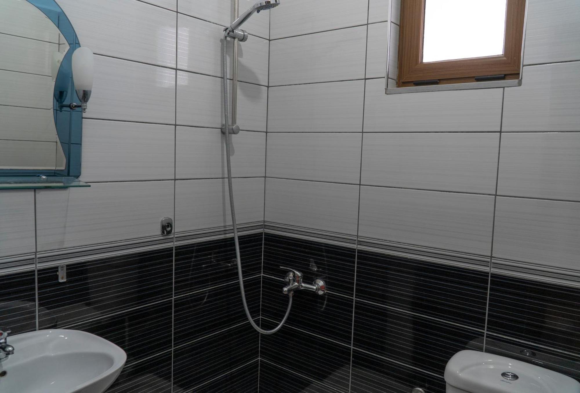 Oleva Studio'S & Apartment Ksamil Exterior photo